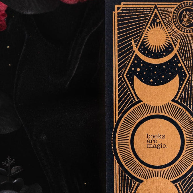 Books Are Magic - Bookmark bonesandgardens