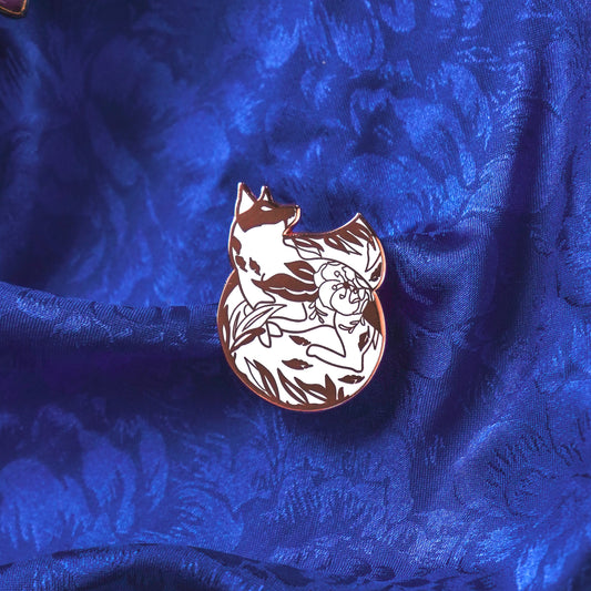 White Fox - Enamel Pin