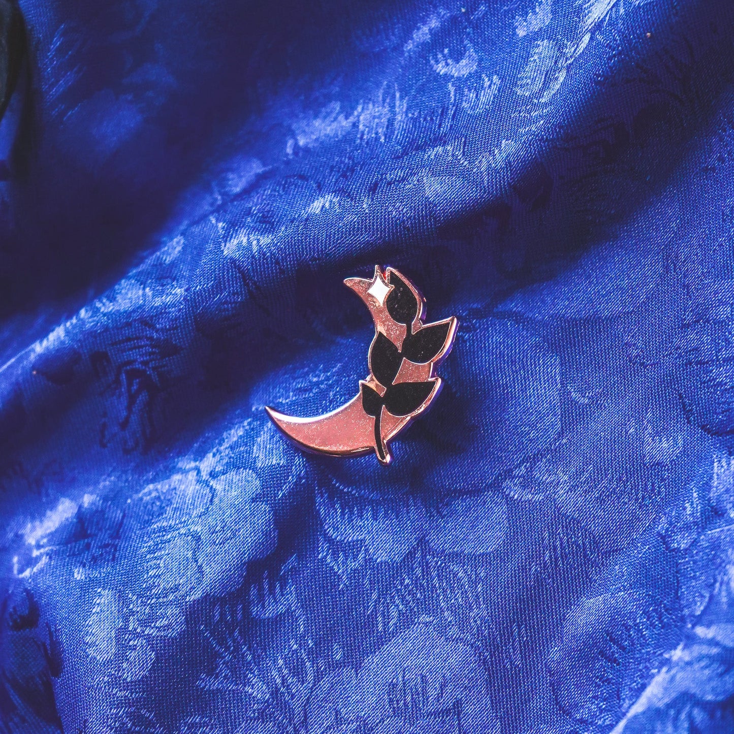 Moon - Mini Enamel Pin