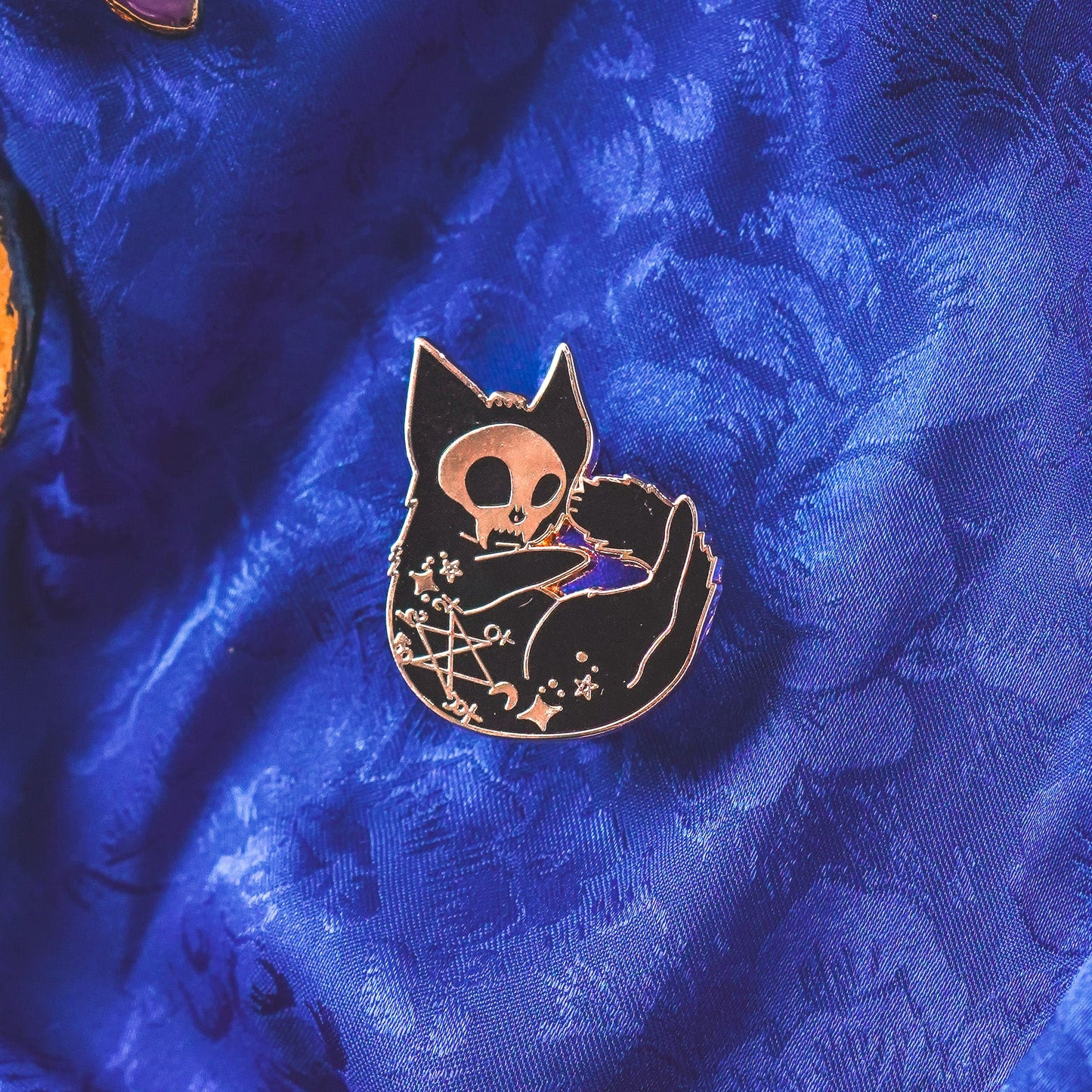 Witchy Swirl Cat - Enamel Pin