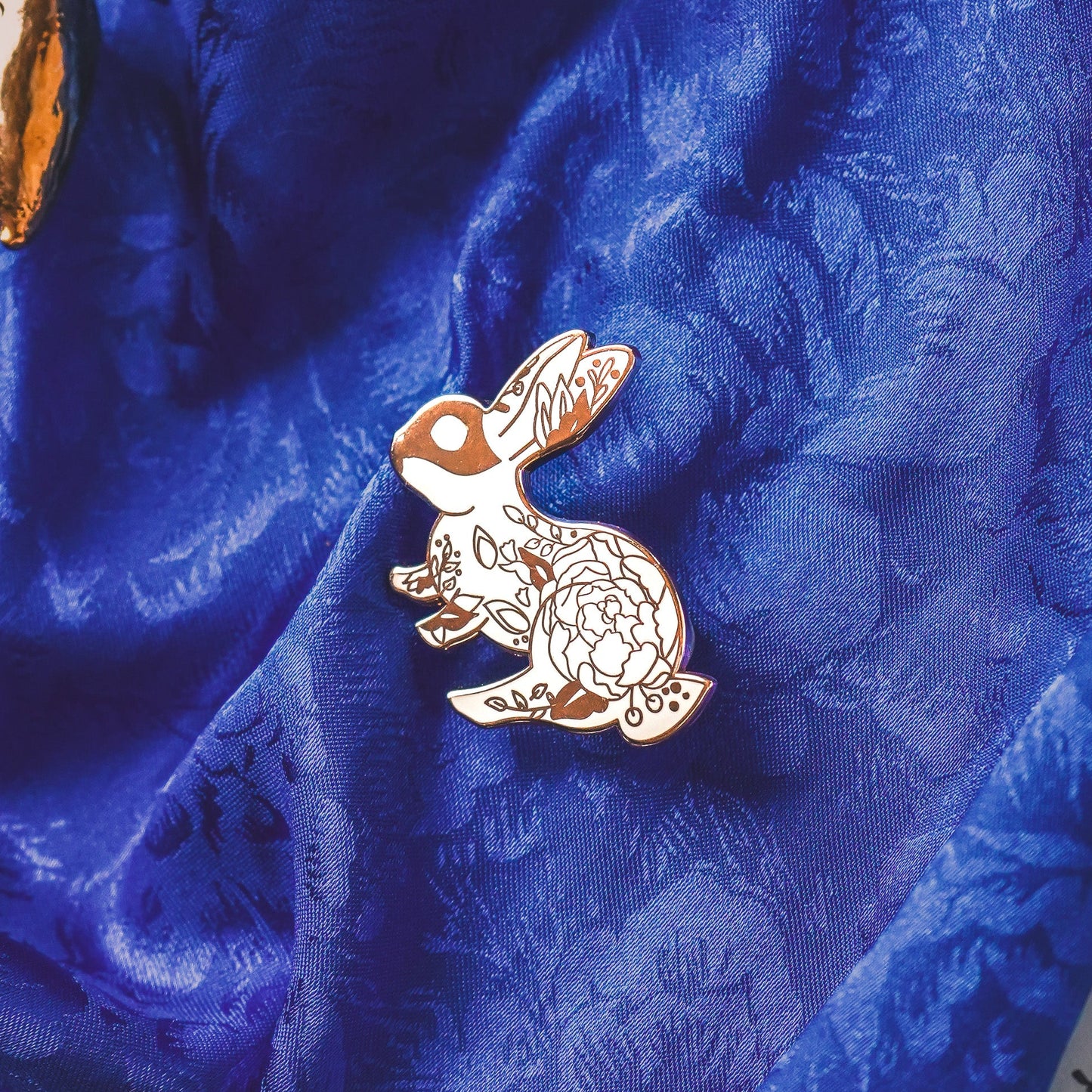 White Floral Rabbit - Enamel Pin