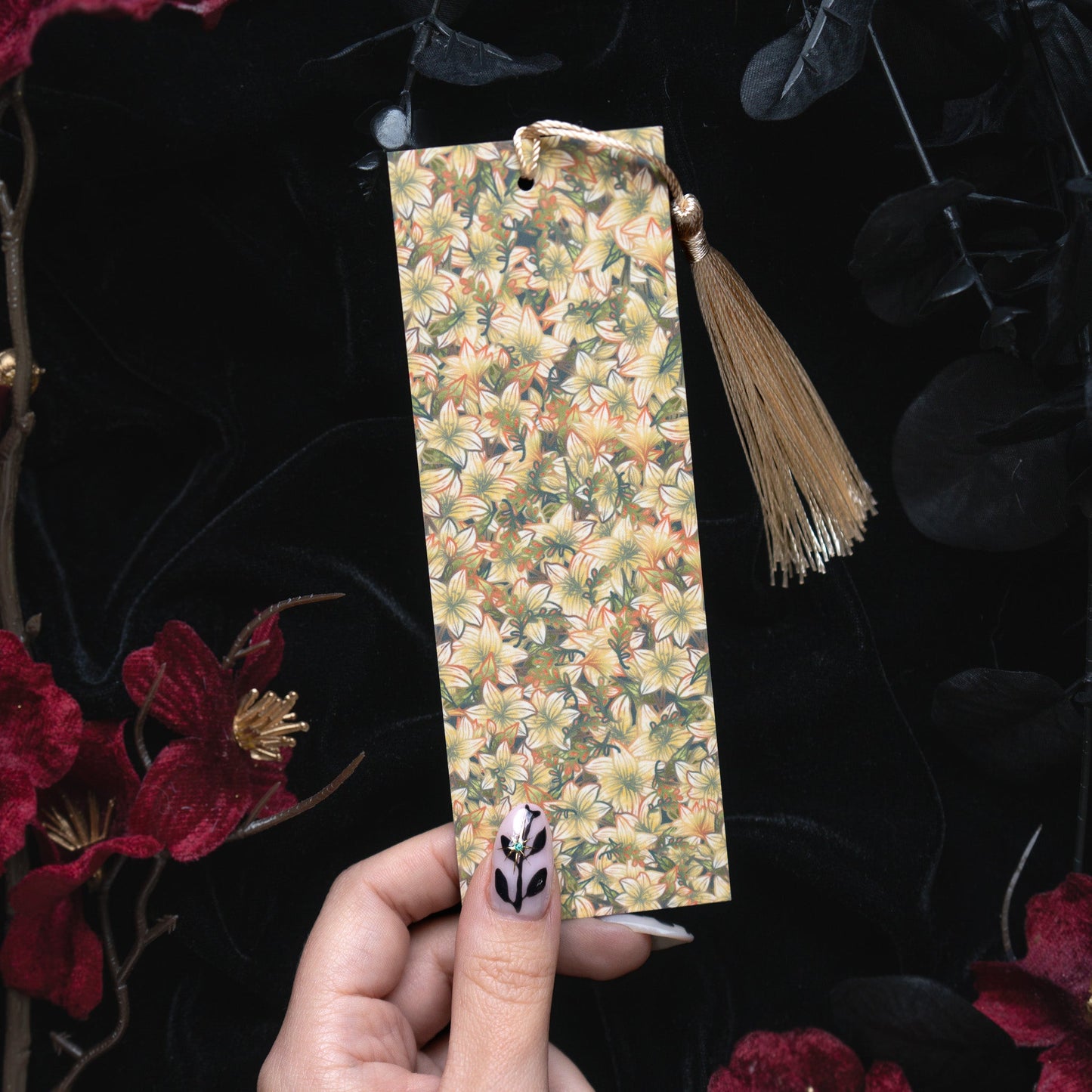 Onyx with Jasmines - Capricorn Birthstone - Bookmark bonesandgardens