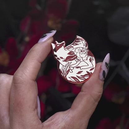 White Fox - Enamel Pin